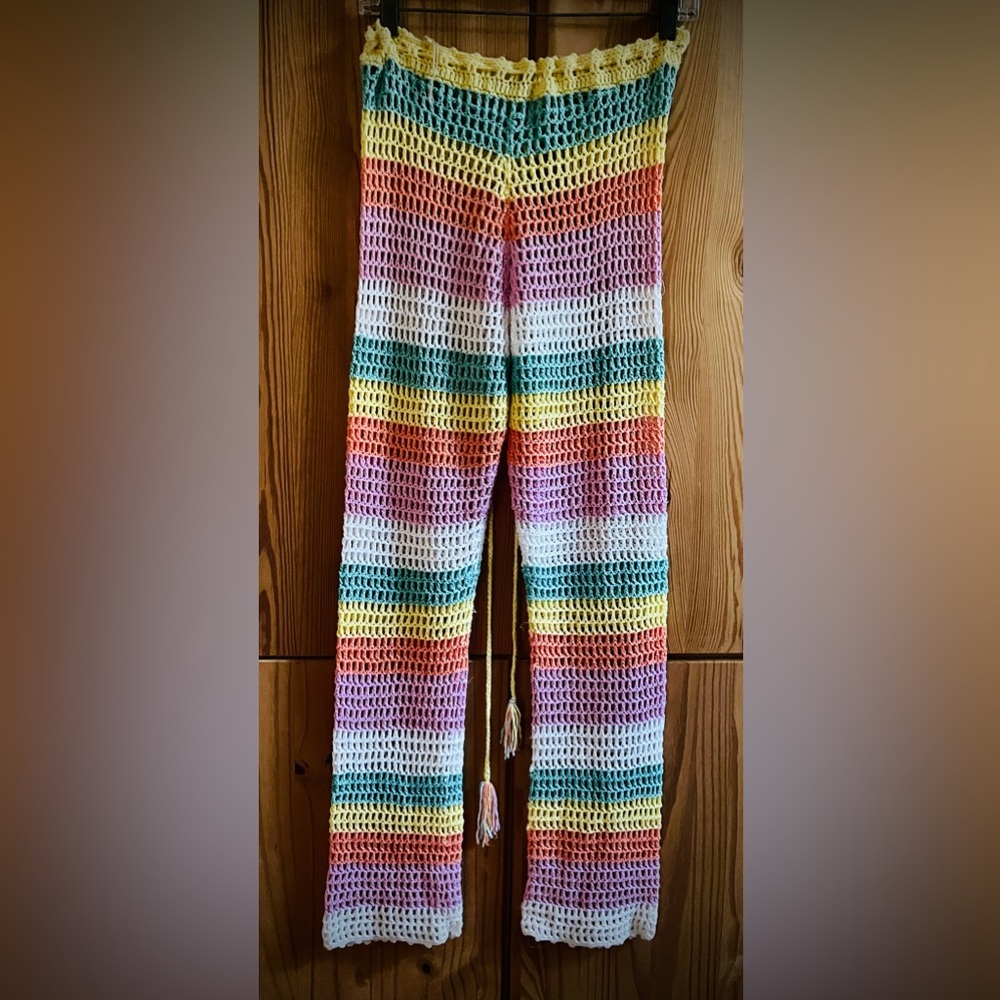 Crochet Pants / Size 4 / Drawstring - Picture 2 of 3